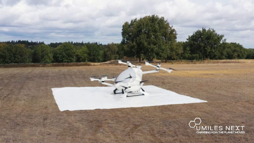 Ispanija sukūrė neįprastą FlyFree 4x4 daugiafunkcinį droną