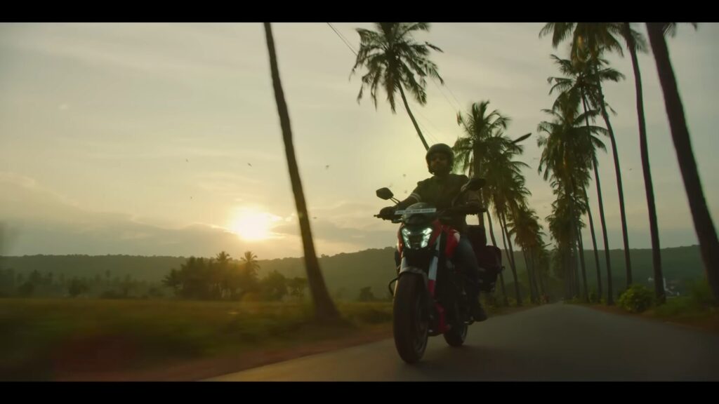 Indijoje pradedamas gaminti pirmasis pasaulyje gamtinėmis dujomis varomas motociklas